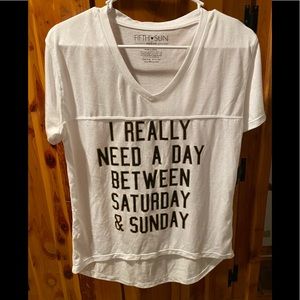 White V Neck Graphic Tee Size Medium